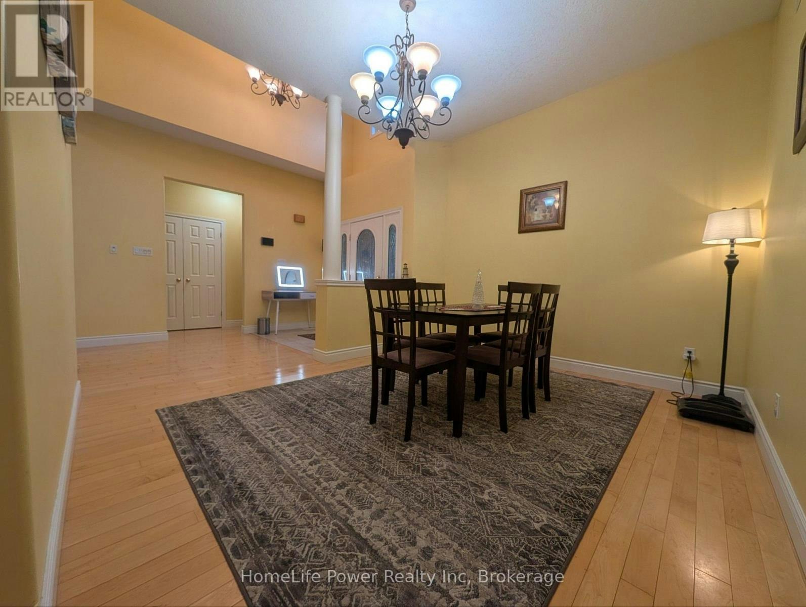 228 The Lions Gate, Waterloo, ON, N2L 6M5 - 5