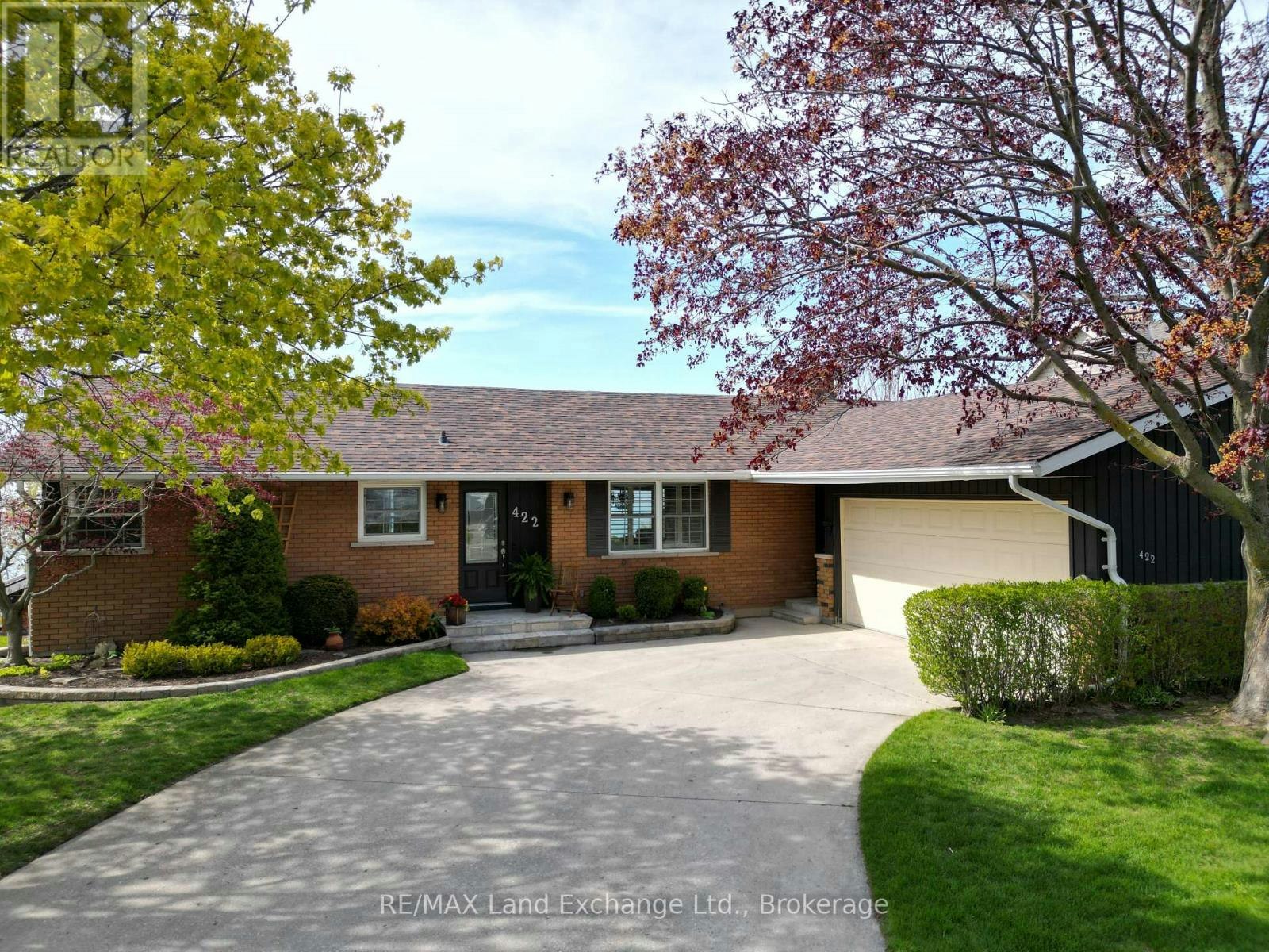 422 Penetangore Row, Kincardine, ON, N2Z 2J7