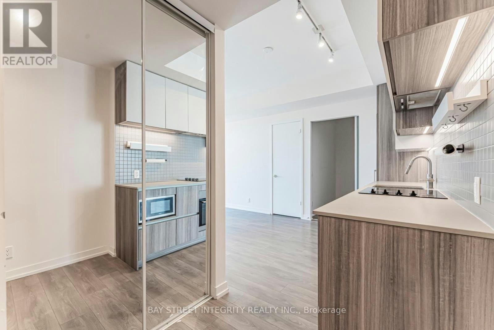 4712-5 Buttermill Avenue, Vaughan, ON, L4K 0J5 - 9