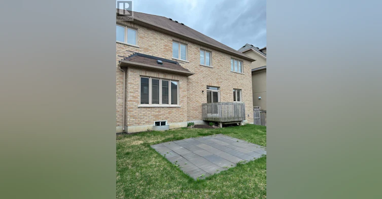 959 Ernest Cousins Circle, Newmarket, ON, L3X 0B7 - 3