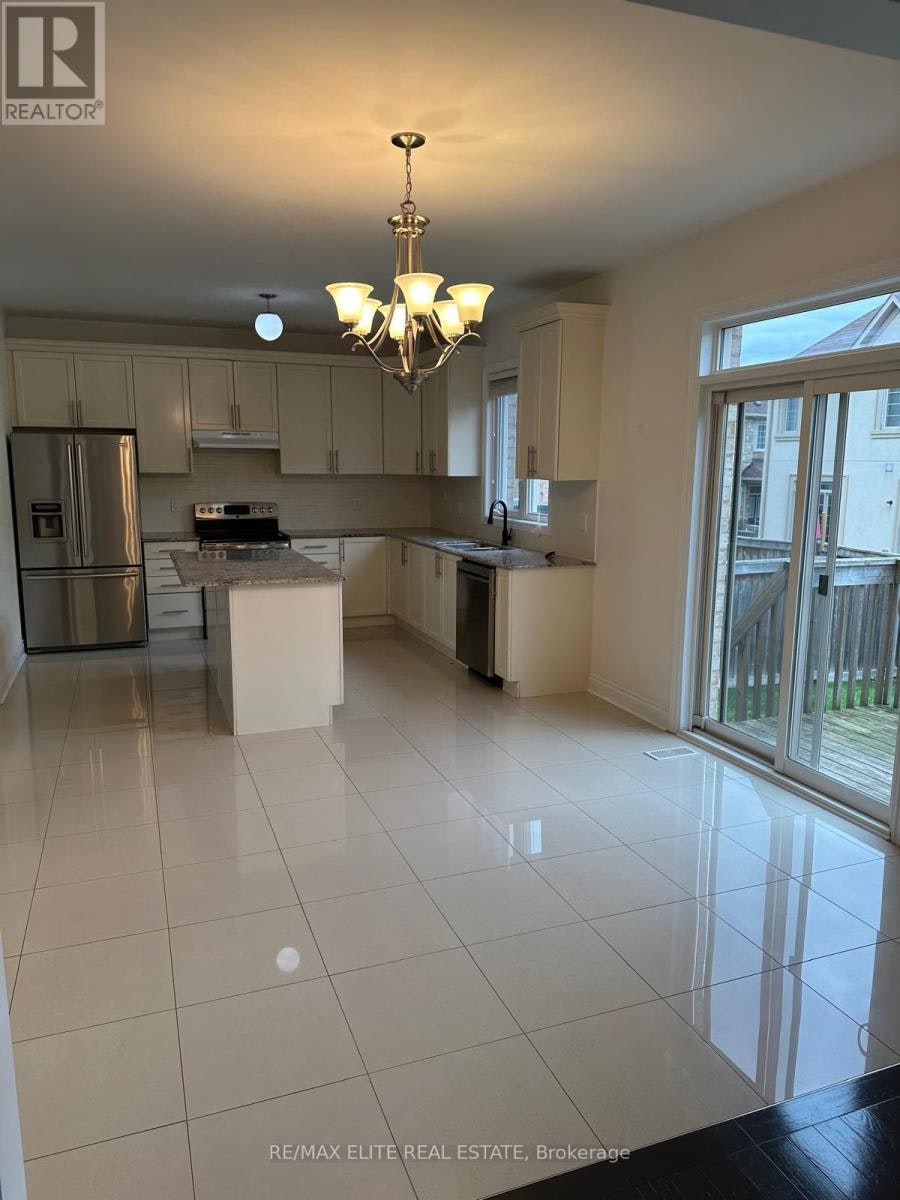 959 Ernest Cousins Circle, Newmarket, ON, L3X 0B7 - 8