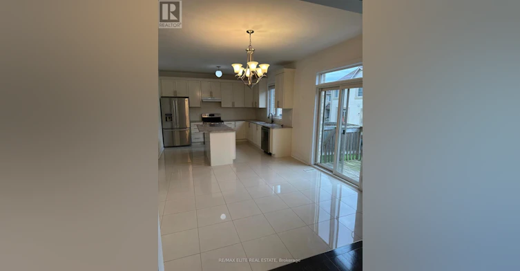 959 Ernest Cousins Circle, Newmarket, ON, L3X 0B7 - 8