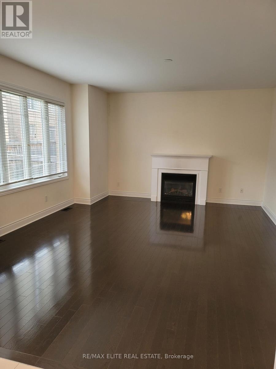959 Ernest Cousins Circle, Newmarket, ON, L3X 0B7 - 11