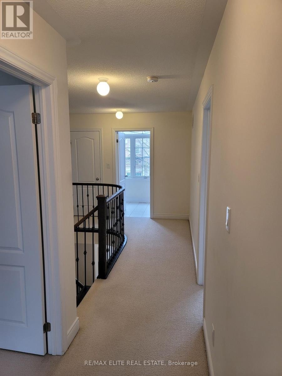 959 Ernest Cousins Circle, Newmarket, ON, L3X 0B7 - 19