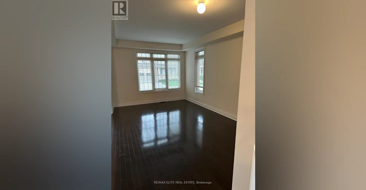 959 Ernest Cousins Circle, Newmarket, ON, L3X 0B7 - 7