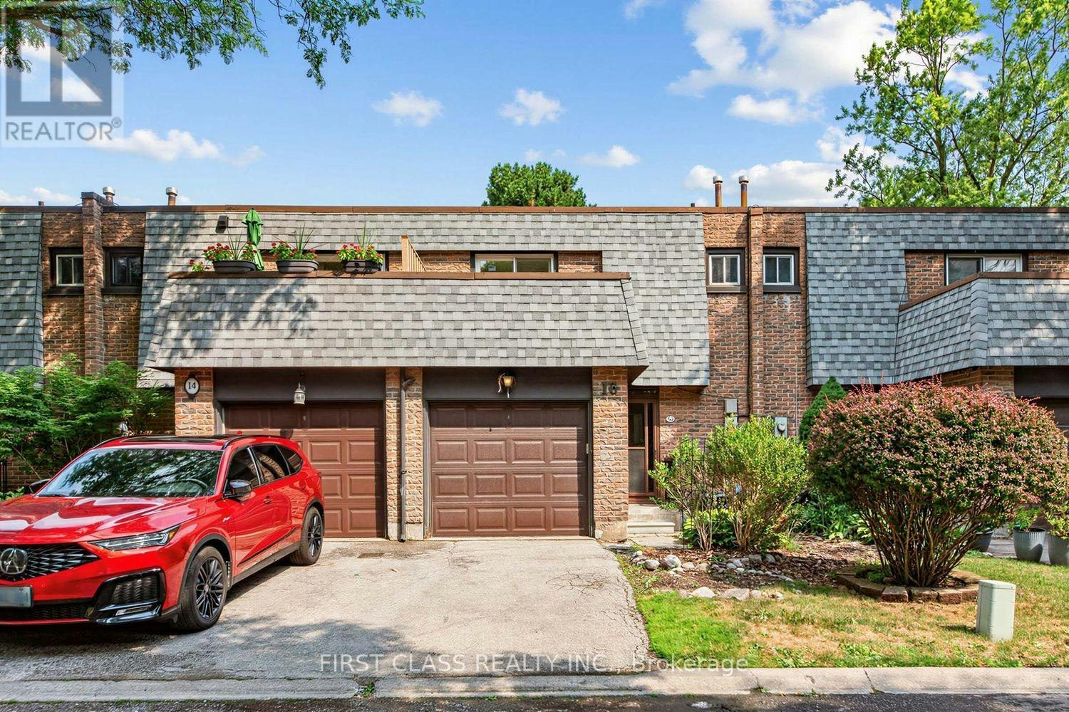 8-16 Woodglen Way, Markham, ON, L3R 3A8