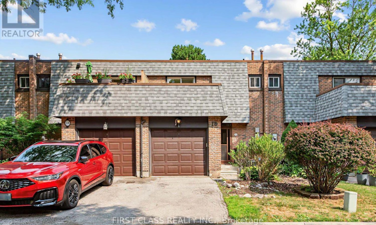 8-16 Woodglen Way