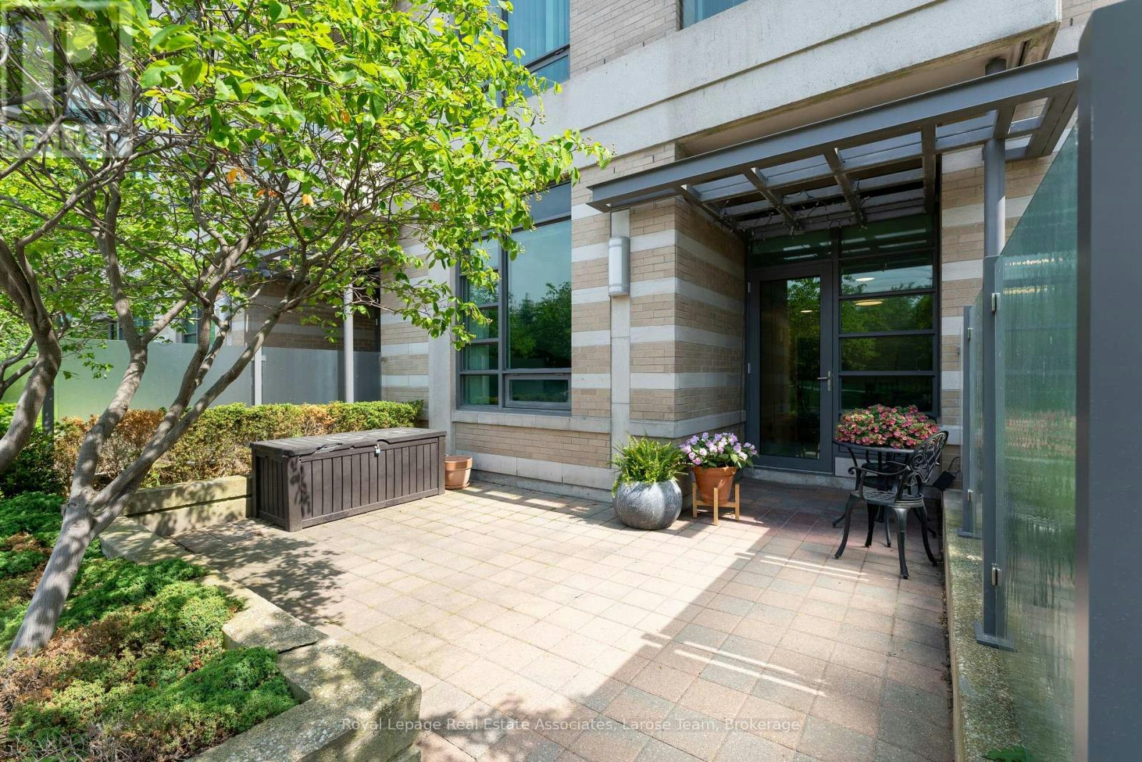 102-225 Sherway Gardens Road, Toronto, ON, M9C 0A3