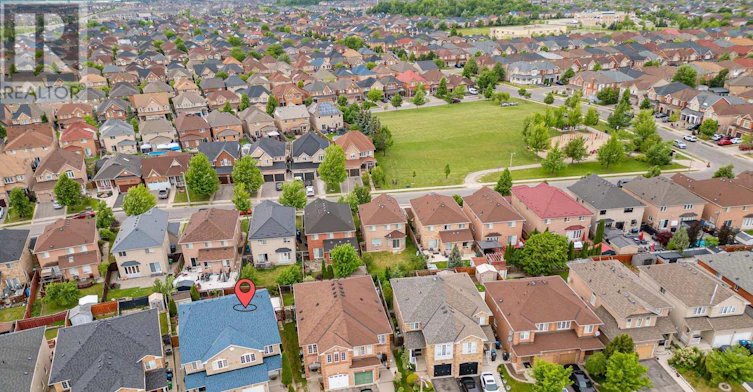 26 Roadmaster Lane, Brampton, ON, L7A 3A9 - 4