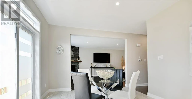 54 Reynard Crescent, Ottawa, ON, K0A 2Z0 - 11