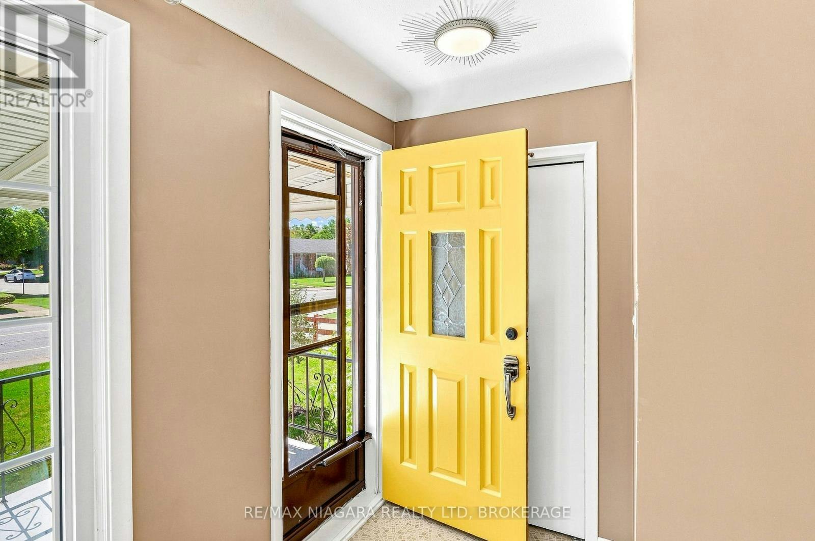 6521 Caledonia Street, Niagara Falls, ON, L2G 5A6 - 5