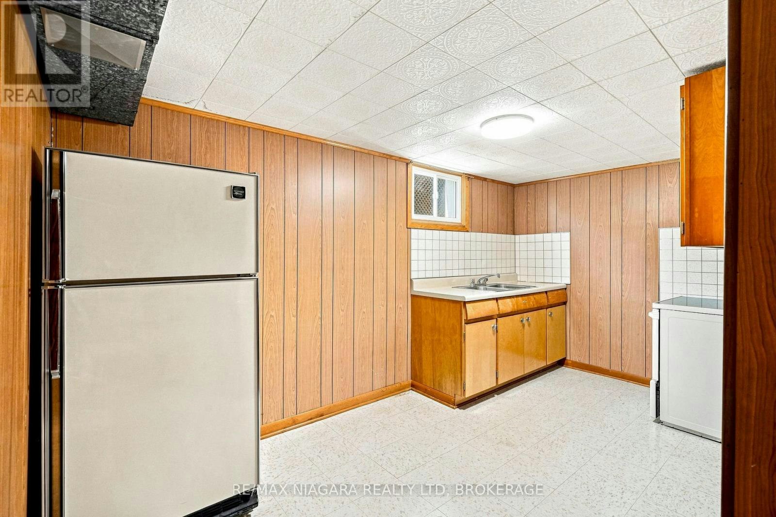 6521 Caledonia Street, Niagara Falls, ON, L2G 5A6 - 24