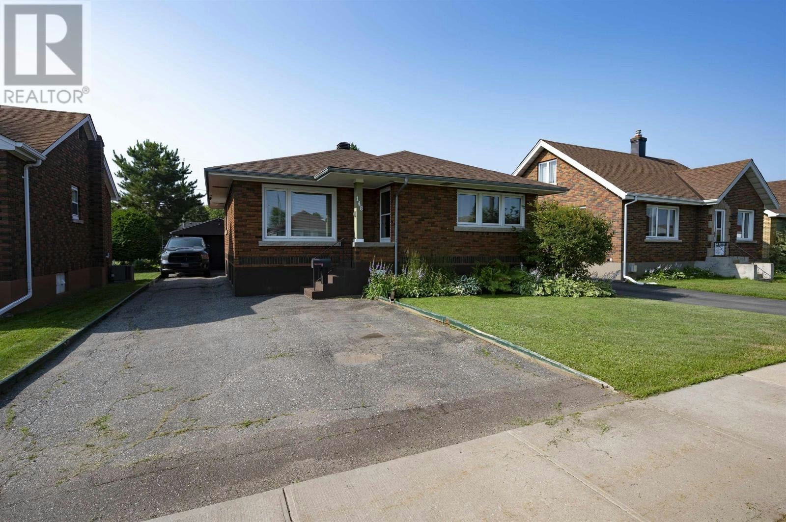148 Brock Street East, Thunder Bay, ON, P7E 4H2