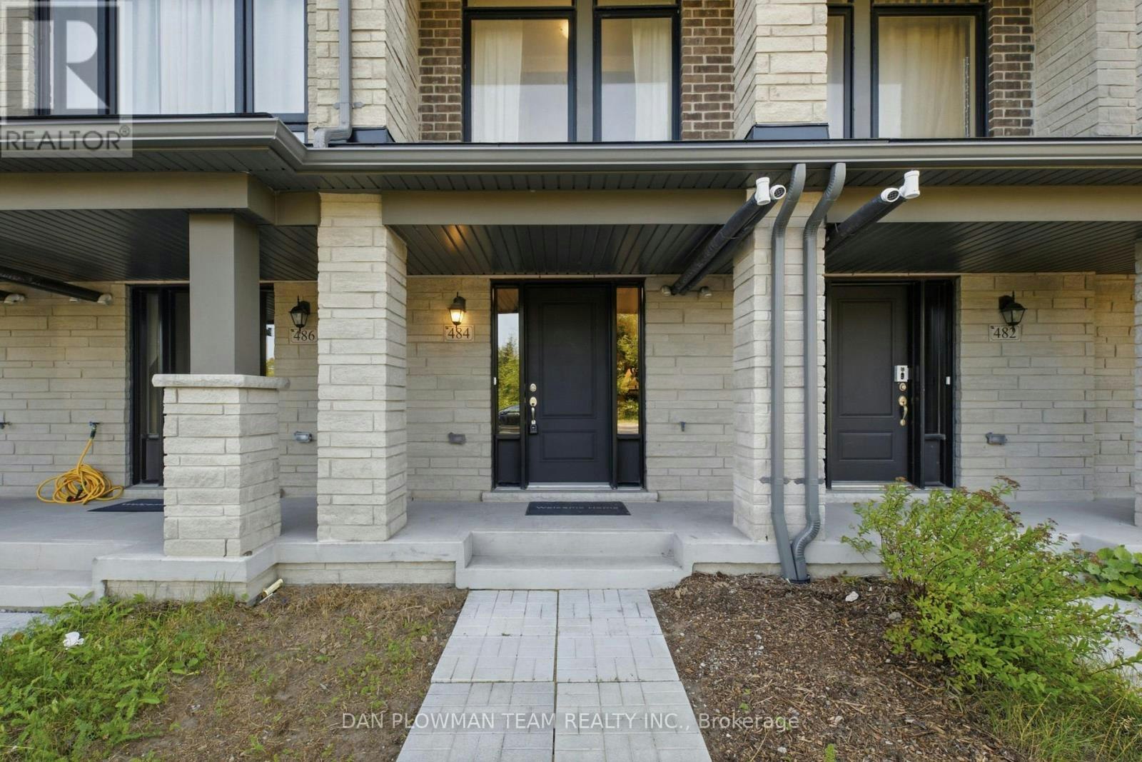 484 Salem Road S, Ajax, ON, L1S 0G9