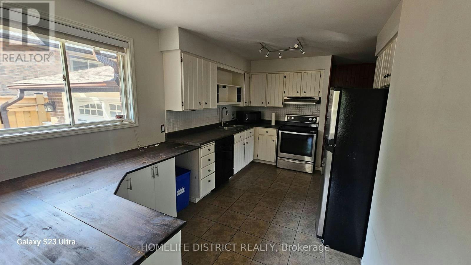 912 Exeter Street, Oshawa, ON, L1G 7N5 - 4