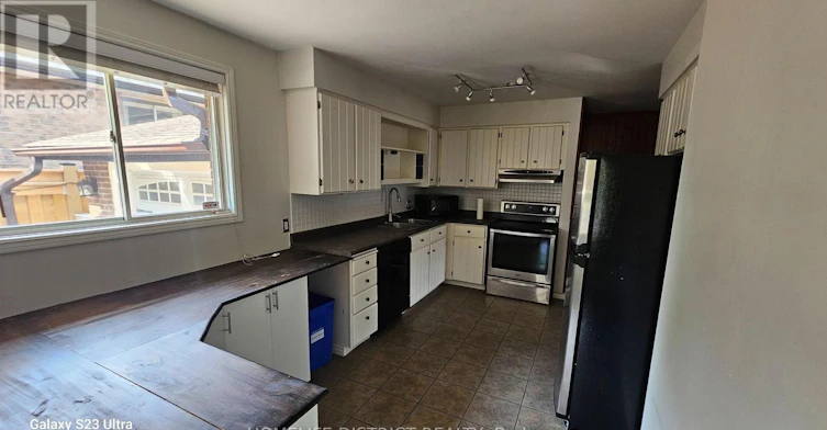 912 Exeter Street, Oshawa, ON, L1G 7N5 - 4