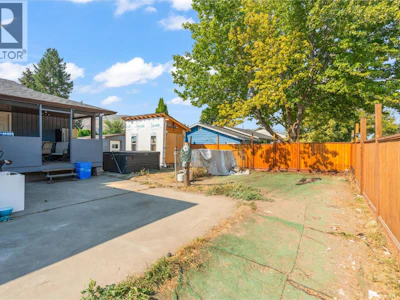 5503 South Vernon Court - 4