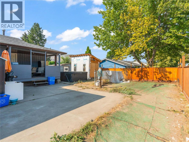 5503 South Vernon Court, Vernon, BC, V1T 8N6 - 4