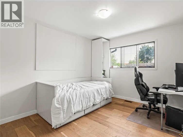 5503 South Vernon Court, Vernon, BC, V1T 8N6 - 24