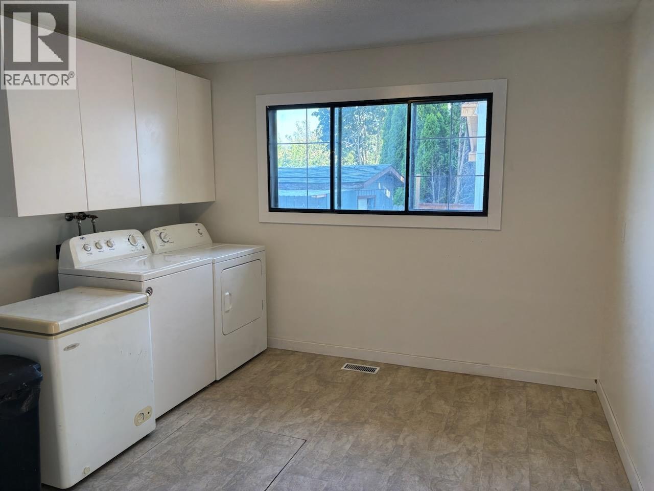 5503 South Vernon Court, Vernon, BC, V1T 8N6 - 18