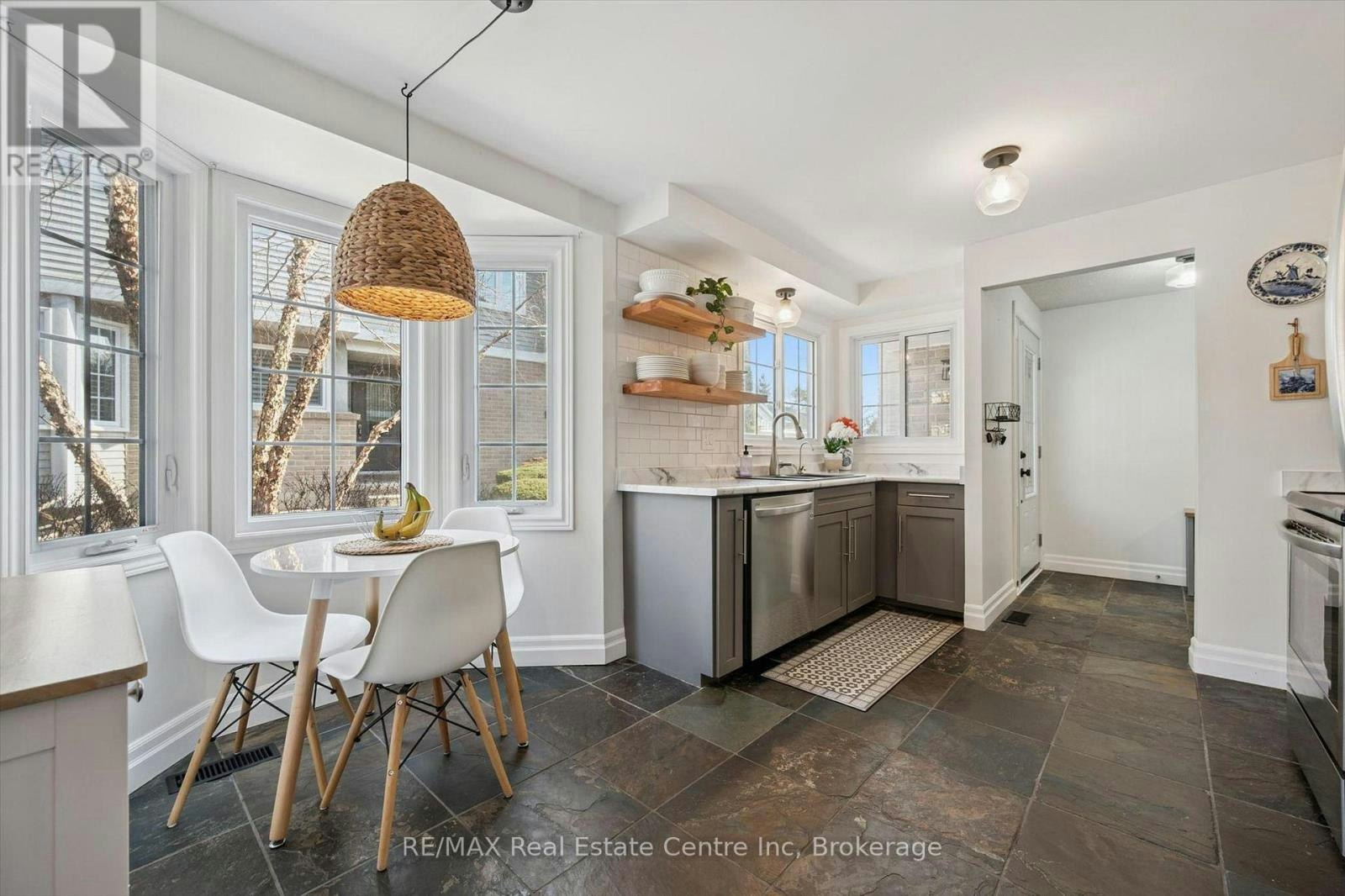 3-106 Woodlawn Road E, Guelph, ON, N1E 1B7