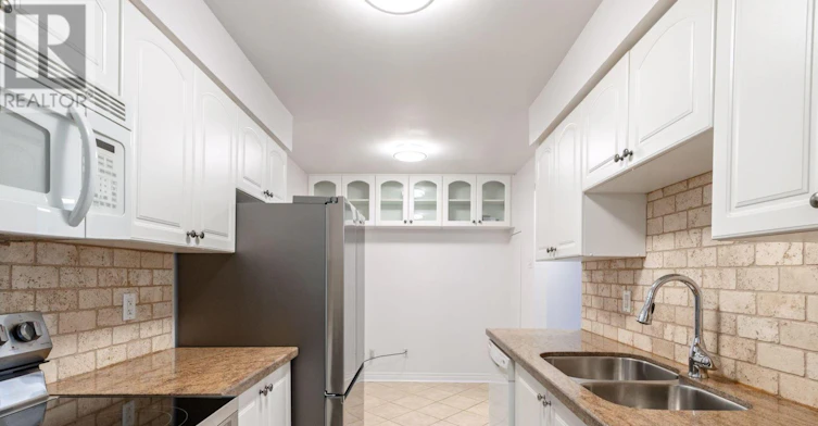 TH 12-405 Hyacinthe Boulevard, Mississauga, ON, L5A 3N1 - 10