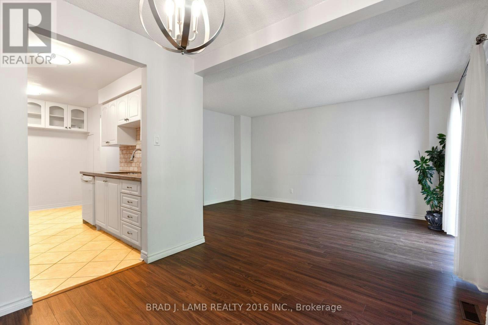 TH 12-405 Hyacinthe Boulevard, Mississauga, ON, L5A 3N1 - 8