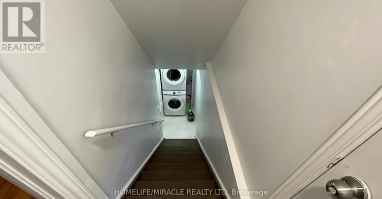BSMT-7010 Cordingley Crescent, Mississauga, ON, L5N 4Z5 - 10