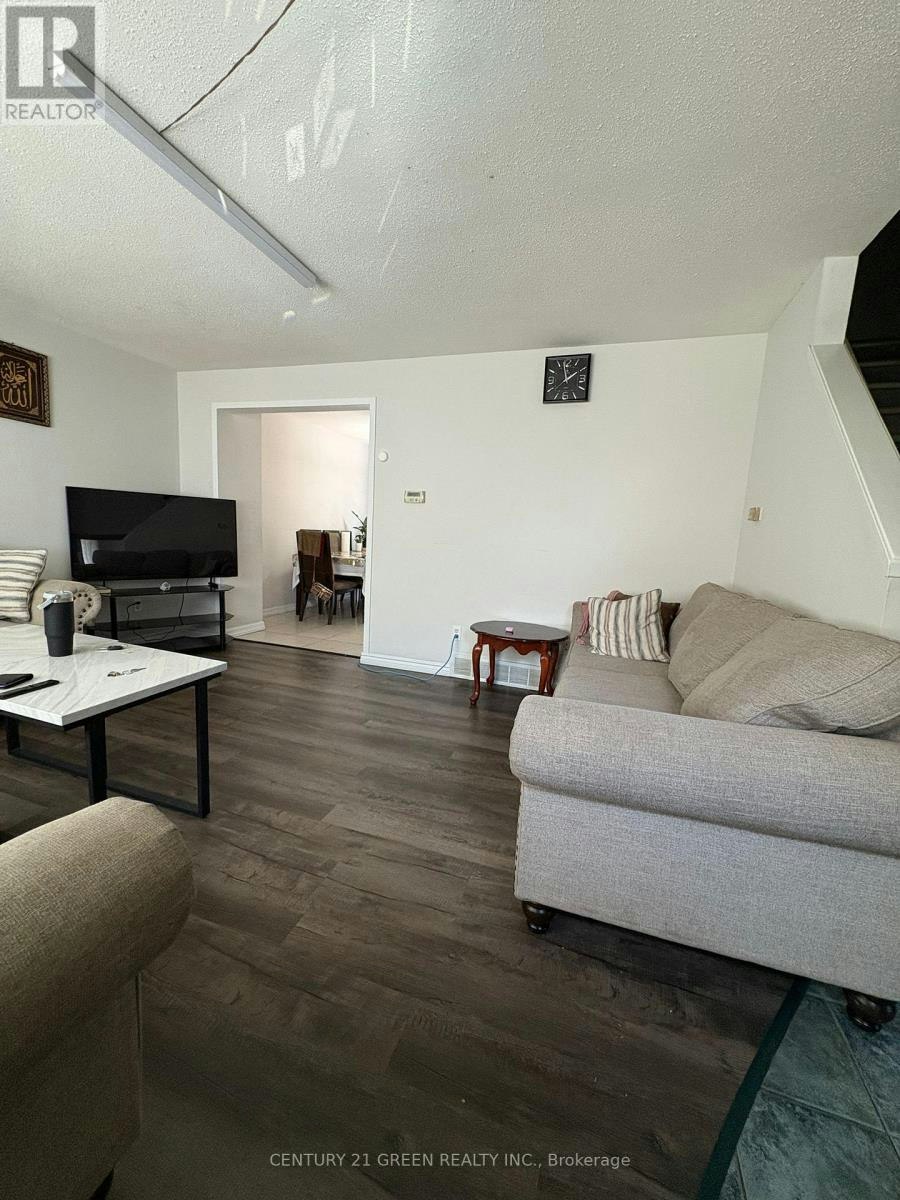 MAIN & 2ND-32 Elvira Crescent, London, ON, N6E 2P4 - 3