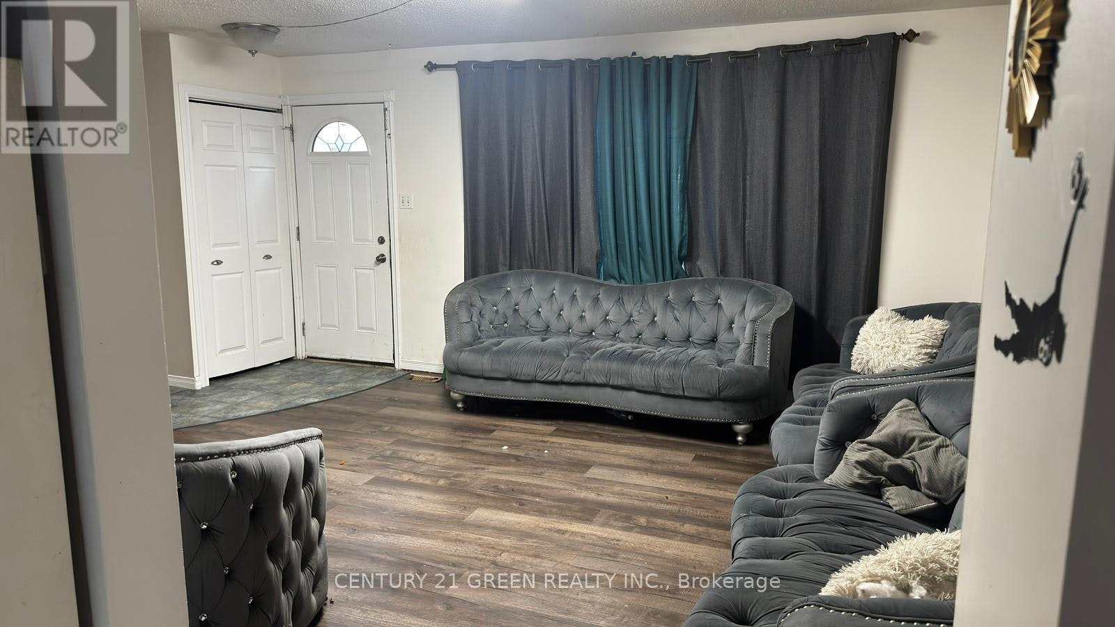 32 Elvira Crescent, London, ON, N6E 2P4 - 2