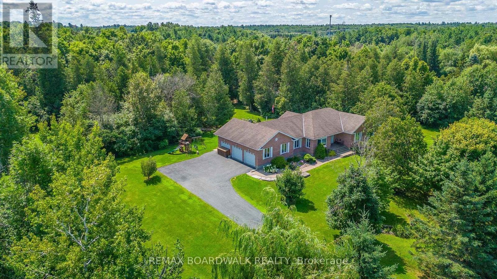 14 Panandrick View Drive, Ottawa, ON, K2W 1A5