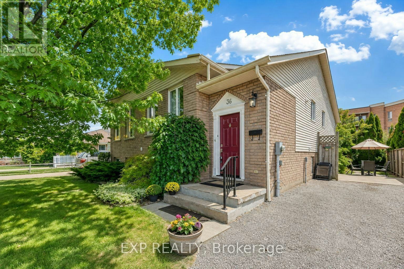 36 Vintage Crescent, St. Catharines, ON, L2S 3C6