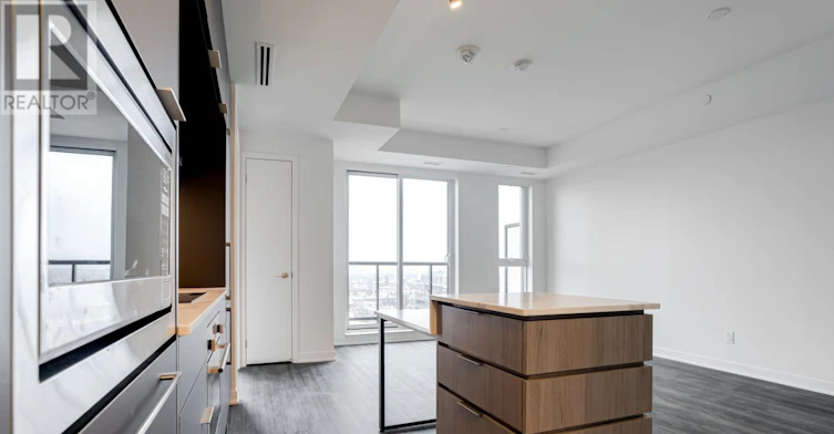 1204-185 Alberta Avenue, Toronto, ON, M6C 1C5 - 4