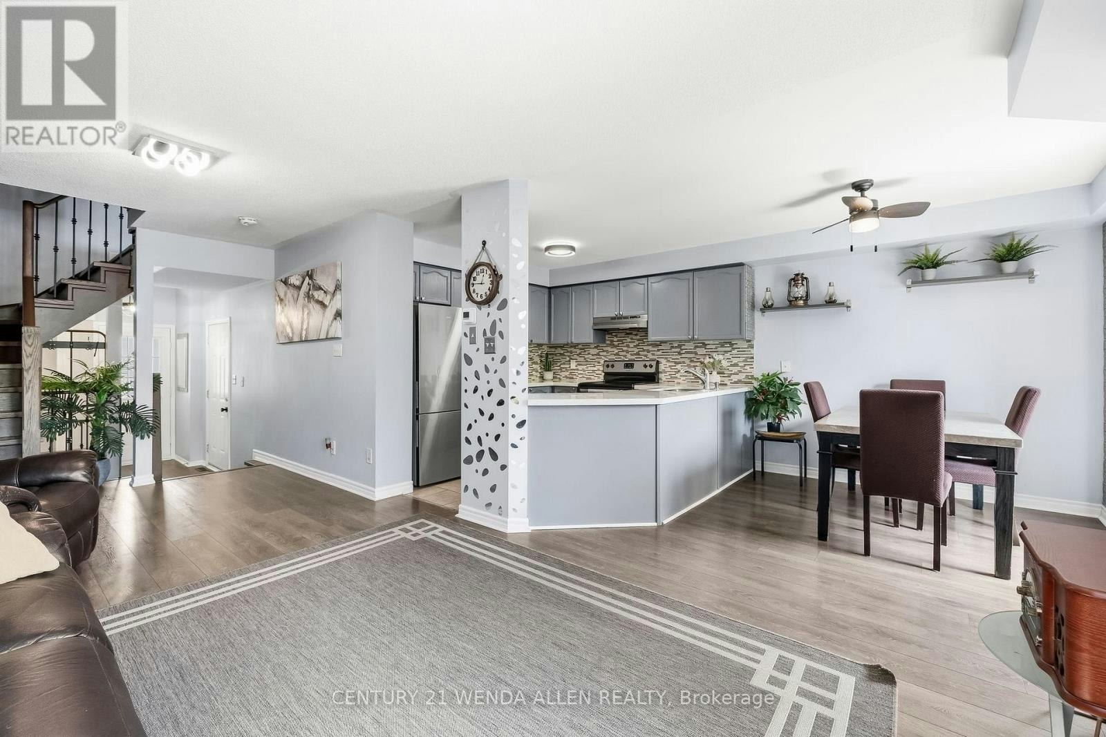 5 Jays Drive, Whitby, ON, L1R 2P5