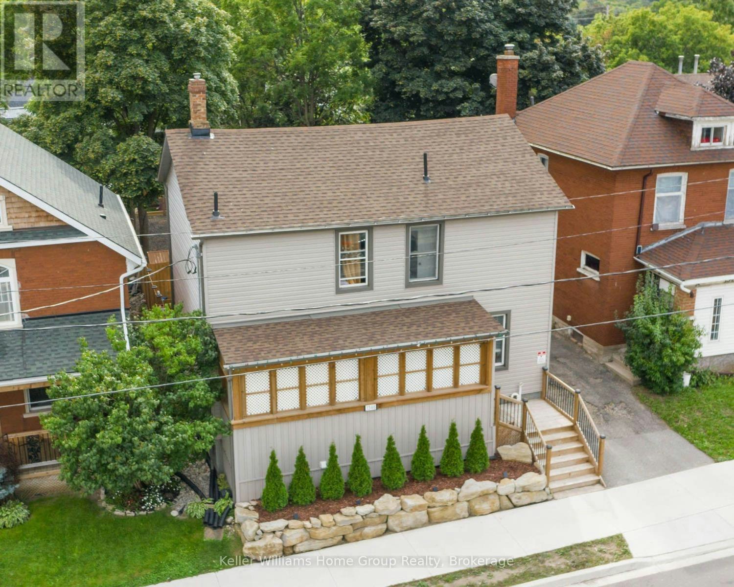 1346 King Street E, Cambridge, ON, N3H 3R1