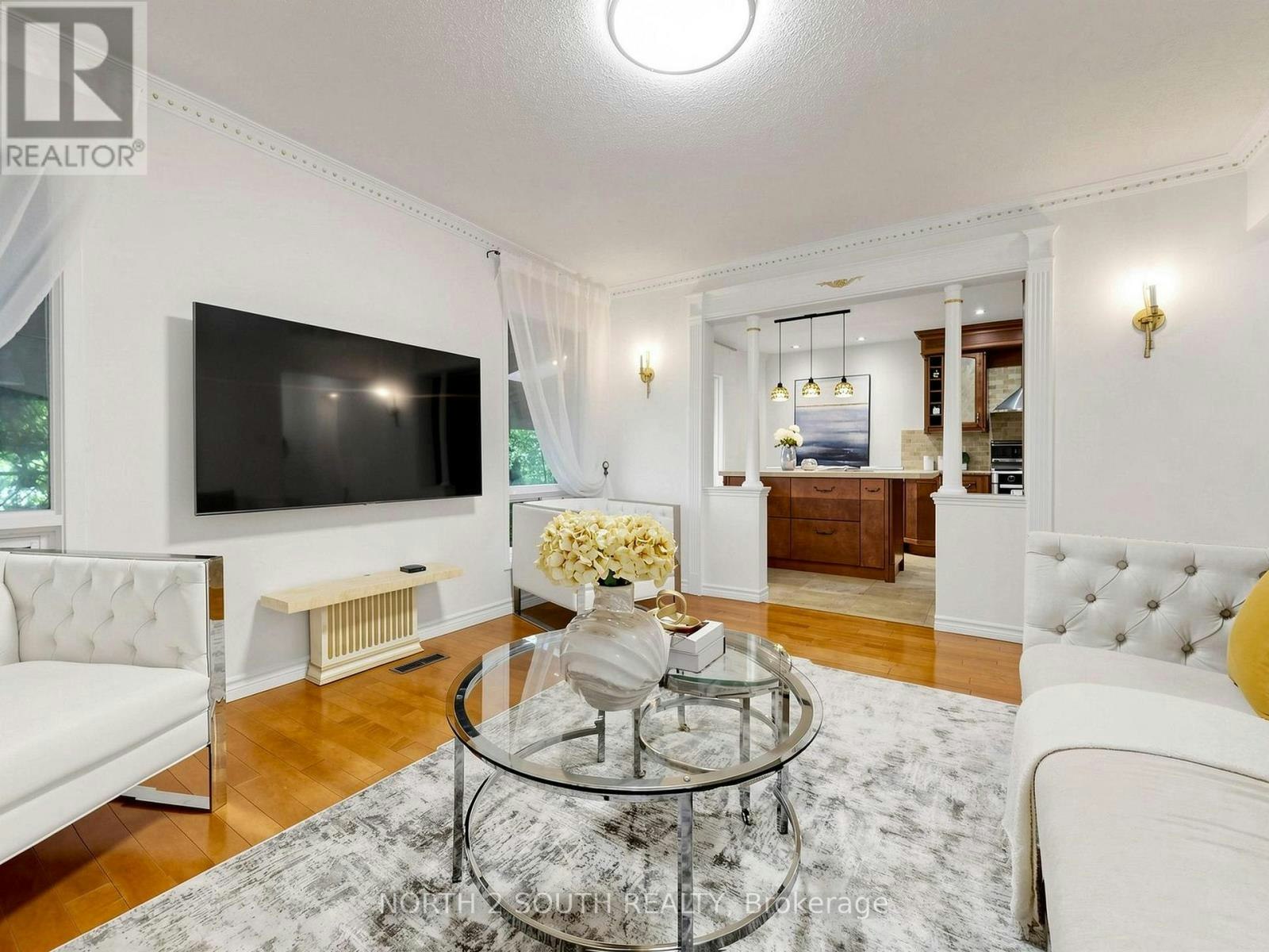 19 Roosevelt Drive, Richmond Hill, ON, L4C 6V1