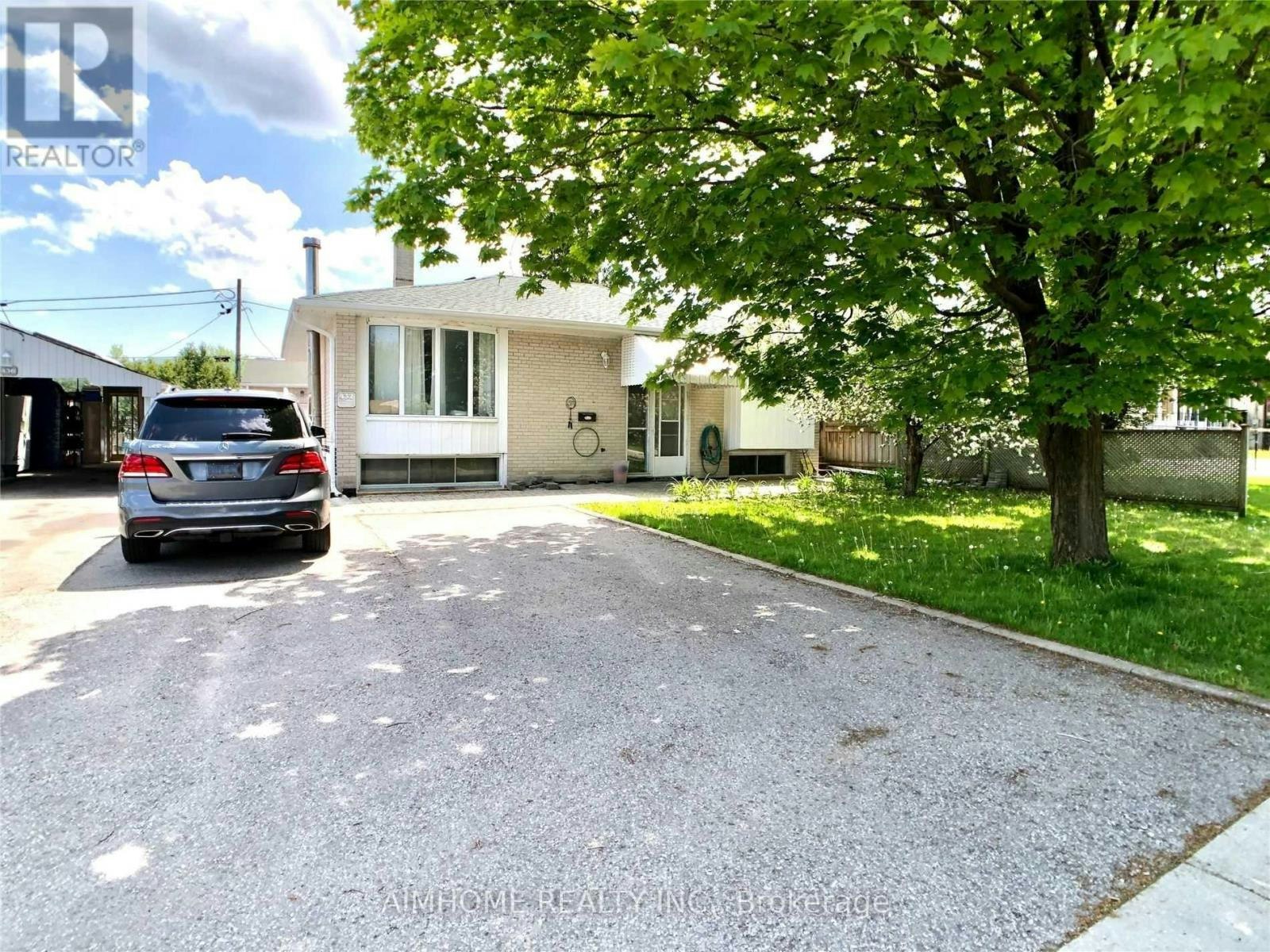 432 Fernleigh (Bsmt Circle S, Richmond Hill, ON, L4C 1E6 - 2