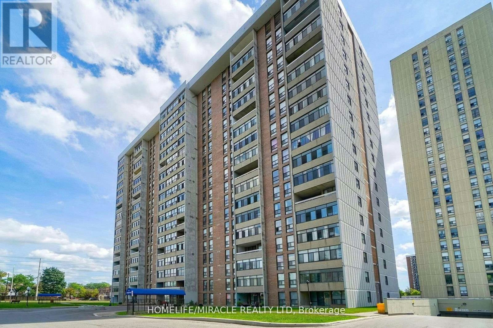 608-25 Kensington Road, Brampton, ON, L6T 3W8