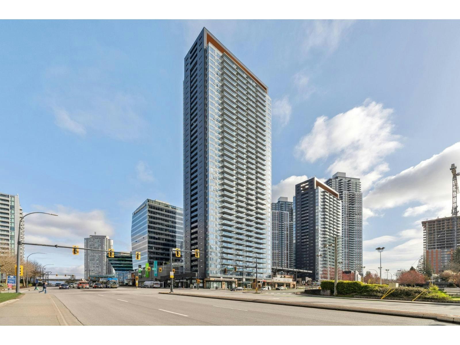 1805-13615 Fraser Highway, Surrey, BC, V3T 0P7