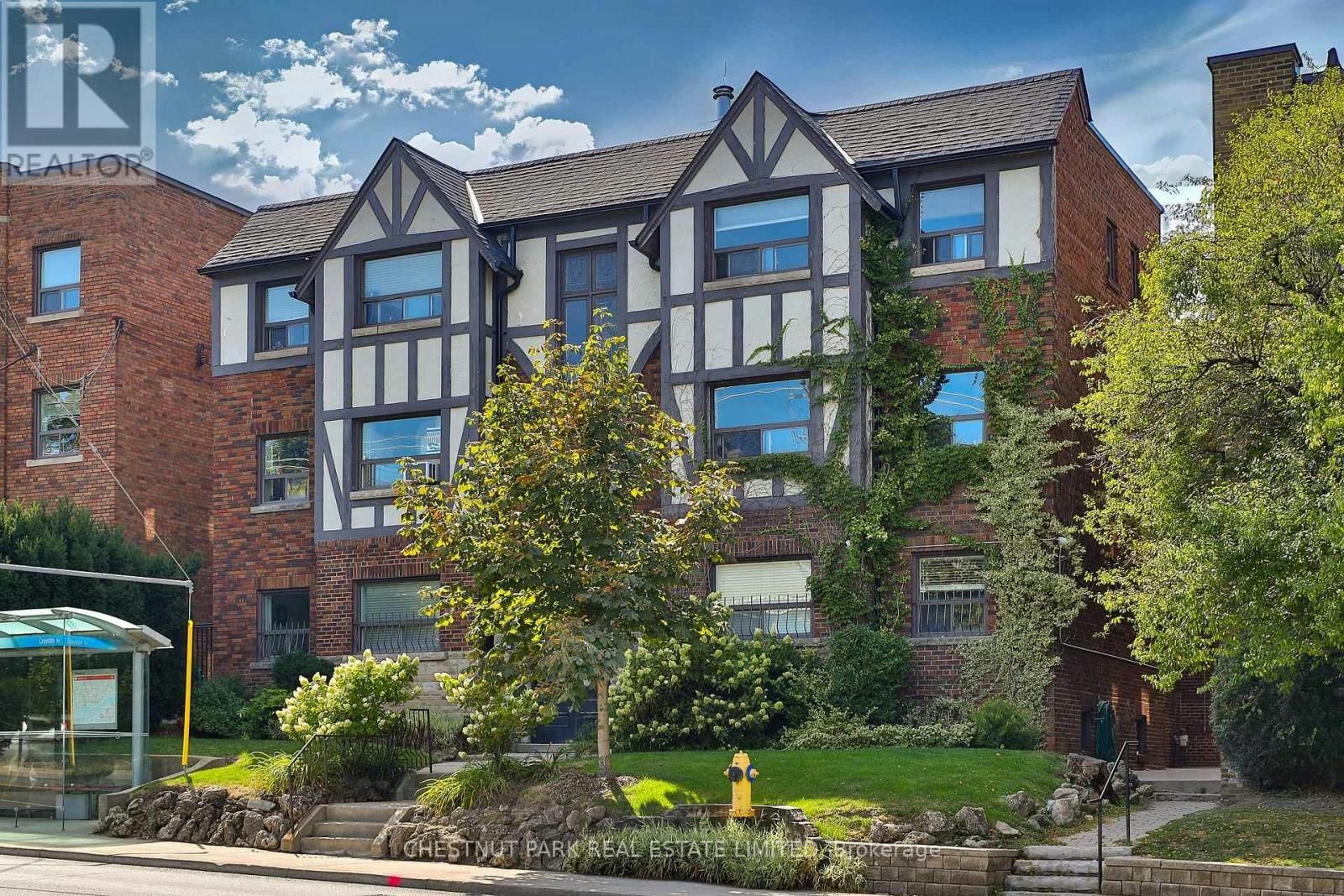 5-1648 Bathurst Street, Toronto, ON, M5P 3J7