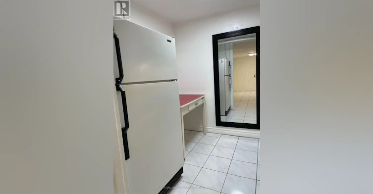 BASEMENT-347 Walmer Road, Toronto, ON, M5R 2Y3 - 8