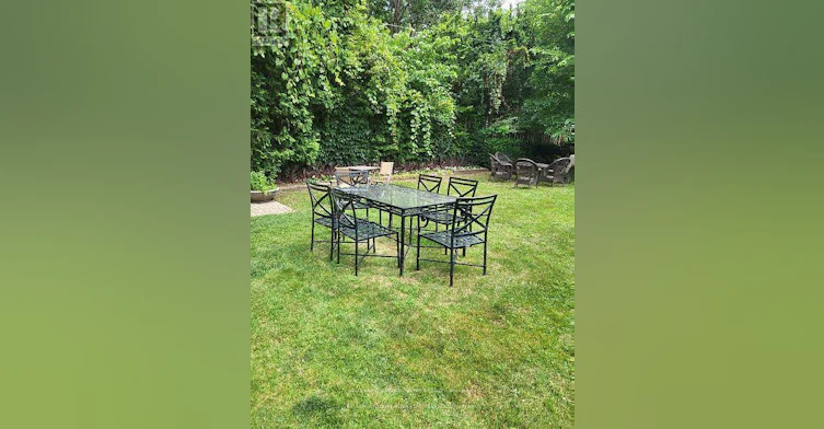 BASEMENT-347 Walmer Road, Toronto, ON, M5R 2Y3 - 4