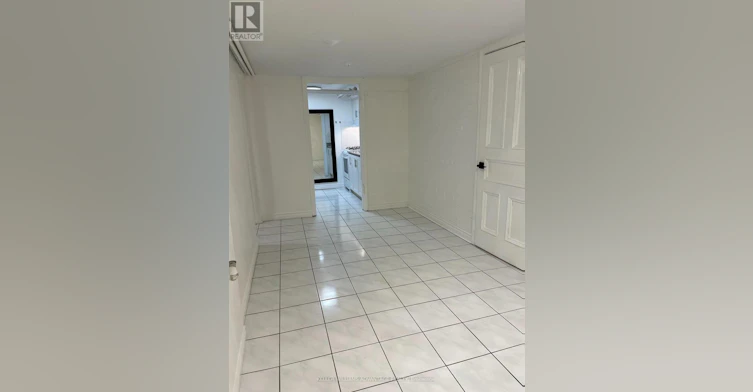 BASEMENT-347 Walmer Road, Toronto, ON, M5R 2Y3 - 9