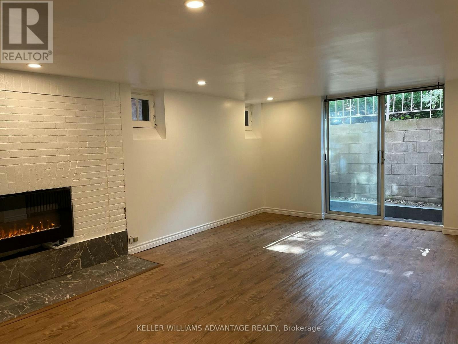 BASEMENT-347 Walmer Road, Toronto, ON, M5R 2Y3 - 2