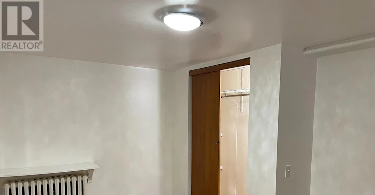 BASEMENT-347 Walmer Road, Toronto, ON, M5R 2Y3 - 10