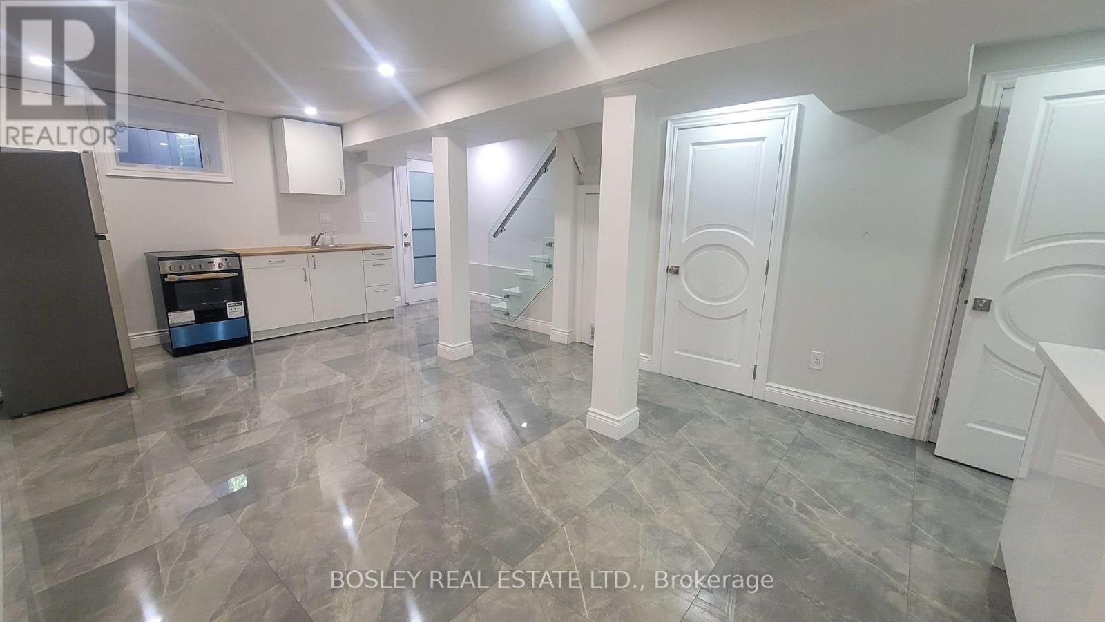 LOWER LEVEL-623 Dupont Street, Toronto, ON, M6G 1Z3 - 16