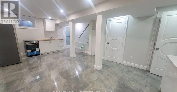 LOWER LEVEL-623 Dupont Street, Toronto, ON, M6G 1Z3 - 16