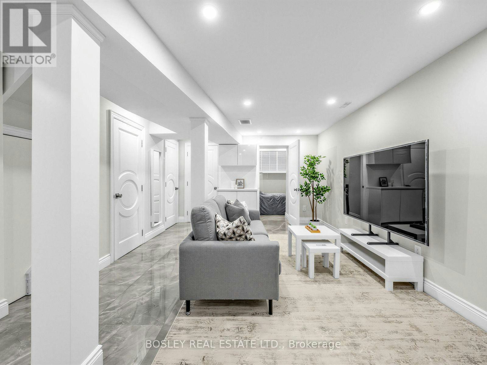 LOWER LEVEL-623 Dupont Street, Toronto, ON, M6G 1Z3 - 12