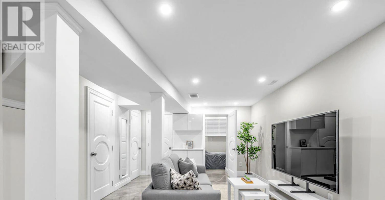 LOWER LEVEL-623 Dupont Street, Toronto, ON, M6G 1Z3 - 12