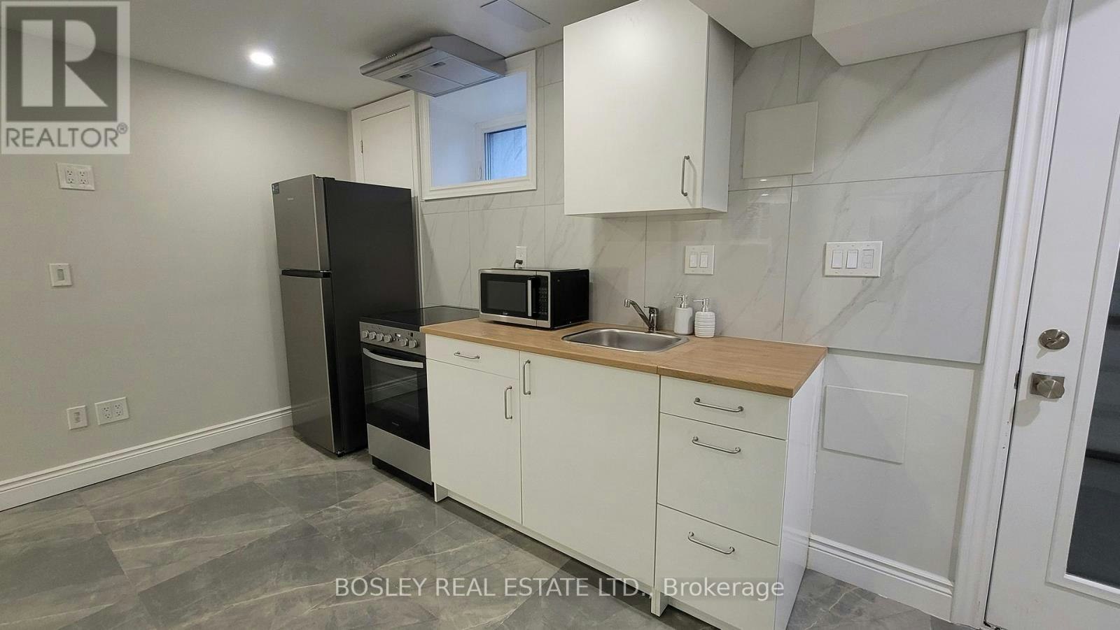 LOWER LEVEL-623 Dupont Street, Toronto, ON, M6G 1Z3 - 18